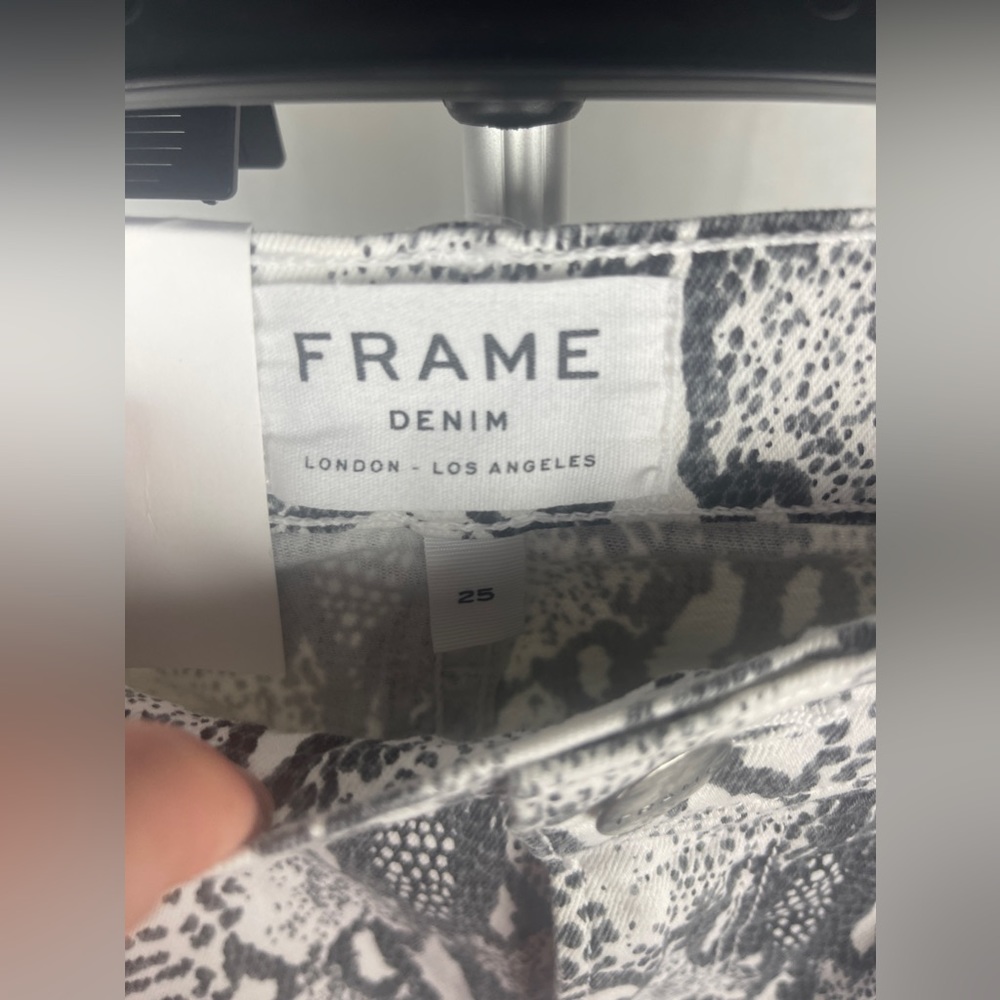FRAME Snake Skin Denim Pant Size 25 (US-0) NWT - Picture 7 of 14